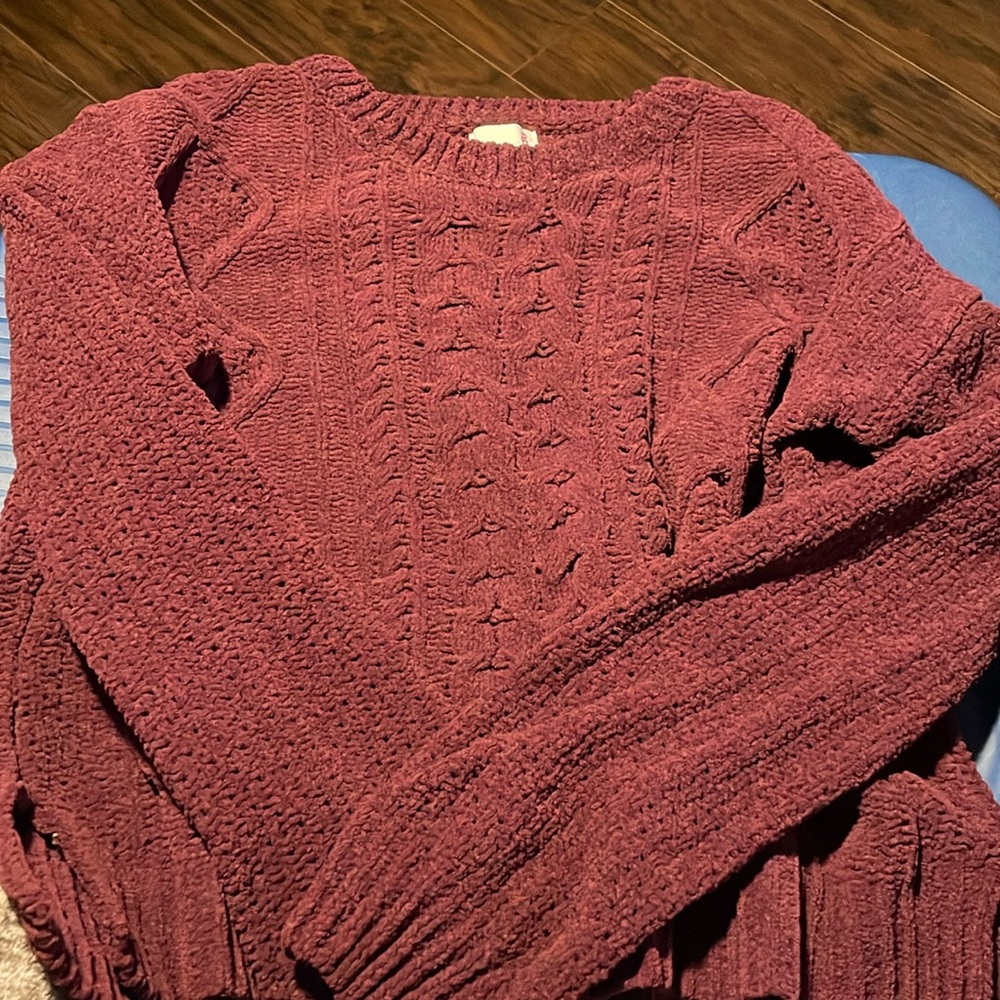 Medium Maroon SO knitted sweater